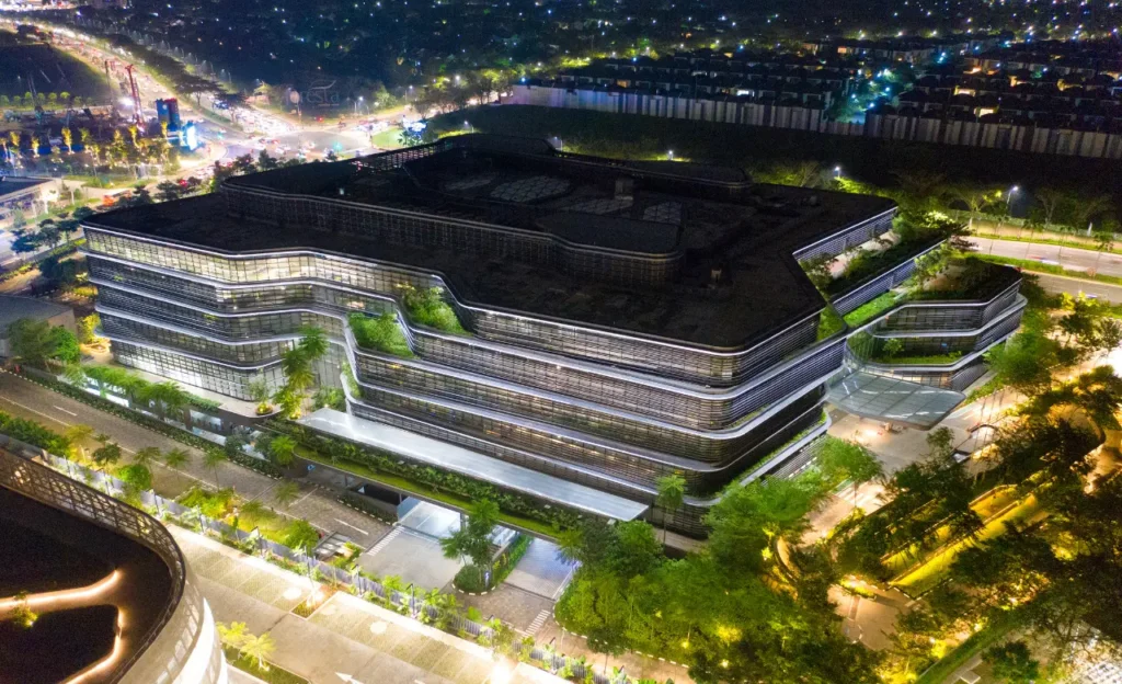 Commercial Property in Dubai - 2025 ROI & Market Analysis untitled design